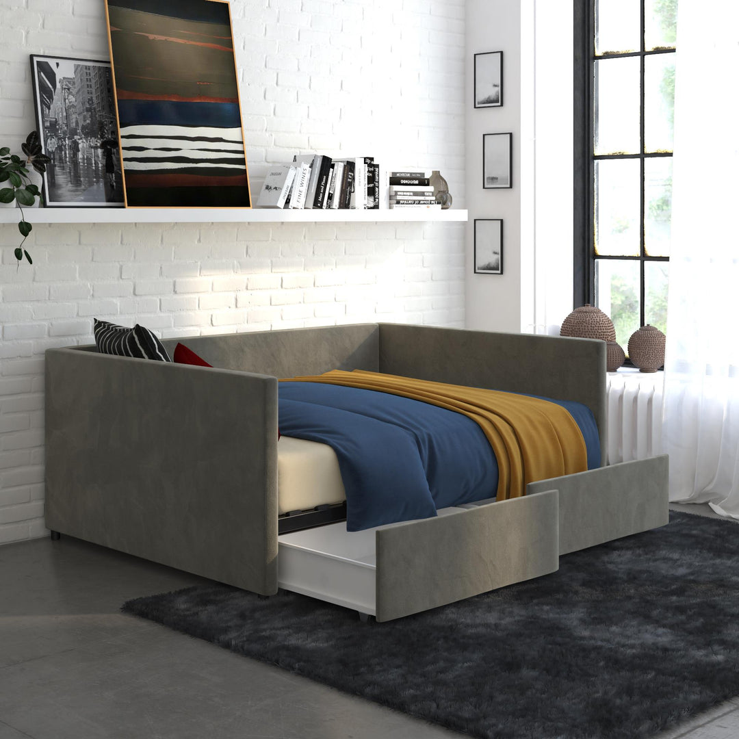 Storage RealRooms Daybeds with Solutions –